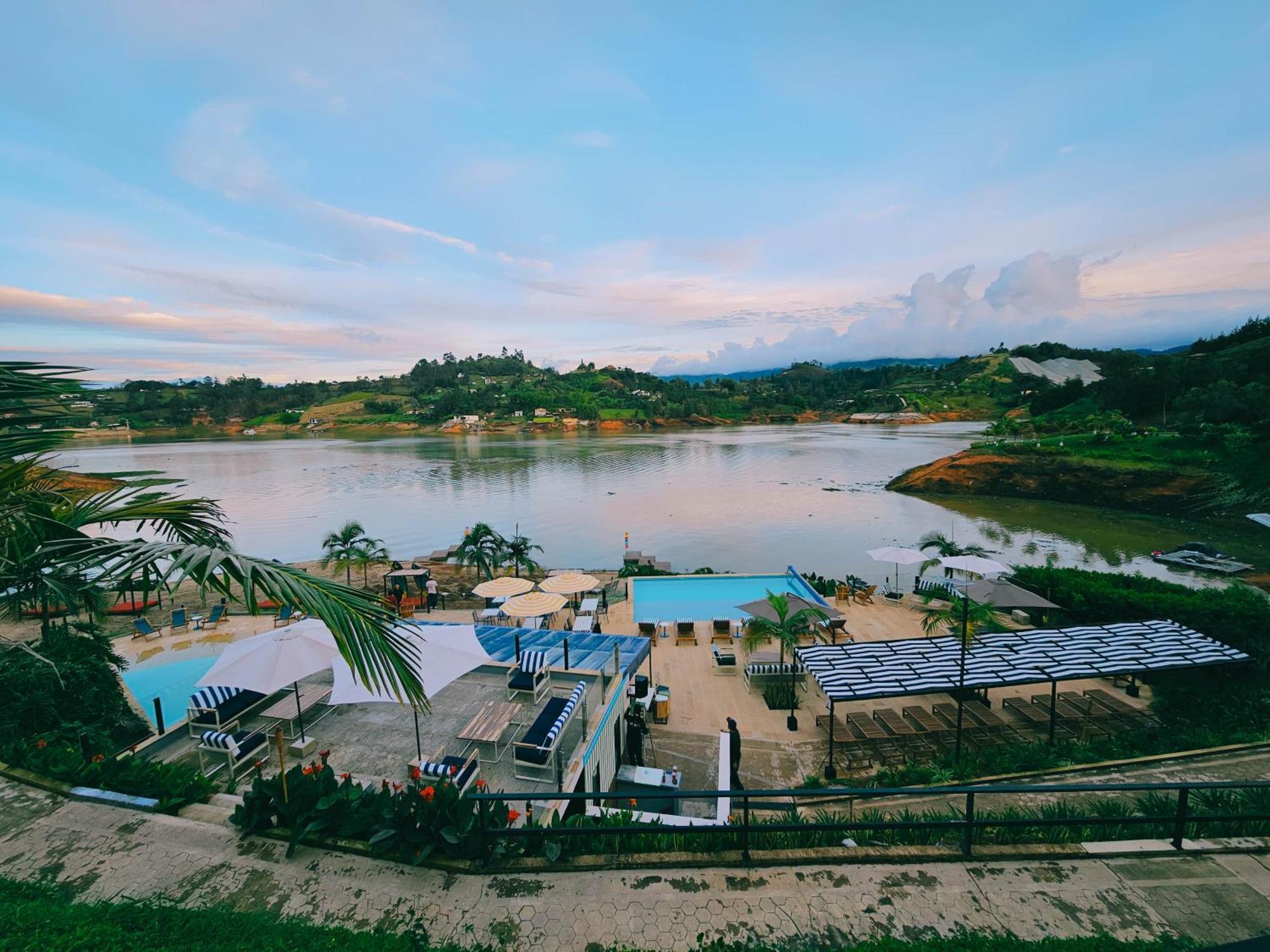 Viajero Guatape Hostel & Lake Club Εξωτερικό φωτογραφία